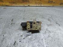 Замок двери задней правой 90GVSC Peugeot 405