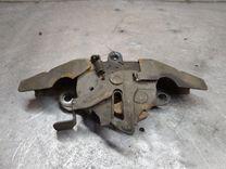 Замок капота Y9EYJ3 Toyota Corolla