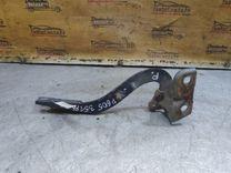 Петля капота правая 95V828 Peugeot 605 - Фото 1