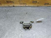 Петля крышки багажника 698F2H Kia Carnival - Фото 3