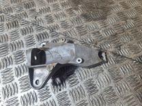Кронштейн КПП ZZ706V Audi A4 купить в магазине запчастей бу