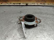 Подушка крепления КПП LVZH7F Peugeot 106 - Фото 2