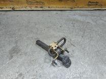 Ограничитель открывания двери передней 5G4B9B Volvo V70 - Фото 4