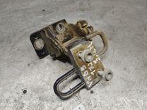 Петля двери задней правой C975EW Volkswagen Passat