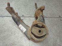 Подушка крепления КПП V74MOM Toyota Avensis