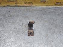 Крепление втулки стабилизатора Y2RTZZ Seat Alhambra купить в магазине запчастей бу