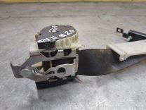 Ремень безопасности передний левый 06JRU9 Opel Zafira