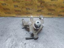 Кулак задний правый M2EUJM Volkswagen Passat - Фото 4