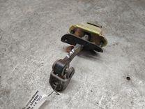 Ограничитель открывания двери задней XFH63M Ford Focus купить в магазине запчастей бу