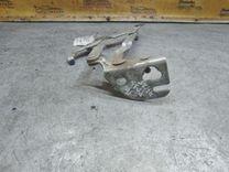 Петля крышки багажника SG84BX Volkswagen Passat купить