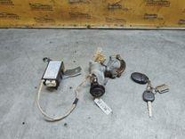 Замок зажигания ZJEJ24 Toyota Corolla