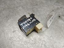 Кнопка стеклоподъемника переднего правого 61LC37 Hyundai Trajet купить