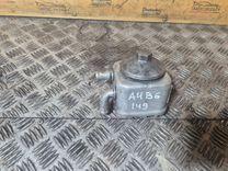 Теплообменник масляного фильтра 1RIO01 Audi A4 - Фото 1