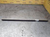 Молдинг стекла двери передней правой внутренний WQJ0P3 BMW 5 E39 купить с доставкой