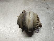 Подушка крепления двигателя Q9H3P8 Mercedes C W202 - Фото 9