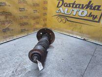 Амортизатор передний правый YIWH9T Volkswagen Golf купить