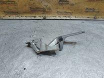 Петля капота правая I95RU7 Toyota Corolla Verso - Фото 4