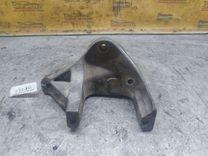 Кронштейн КПП 8PUM1T Peugeot 407 купить на авторазборке