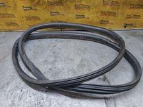 Уплотнитель двери передней правой E90164 Hyundai Getz купить в магазине запчастей бу