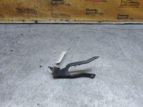 Кронштейн радиатора V851YW Opel Zafira