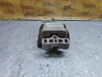 Подушка крепления КПП S6M4TO Volkswagen Sharan