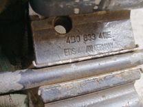 Петля двери задней левой R1RAX5 Audi A4 купить в магазине запчастей бу