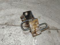 Петля двери задней левой 2B0JDD Volkswagen Golf