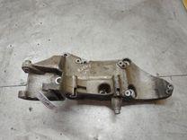 Кронштейн генератора 5R4BXT Renault Espace