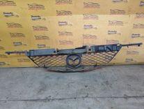 Решетка радиатора XO9R25 Mazda Premacy - Фото 3