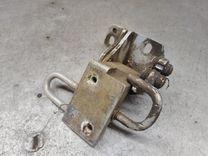 Петля двери задней правой 74H2YJ Volkswagen Passat купить