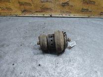 Подушка крепления двигателя S4TPWY Volkswagen Golf