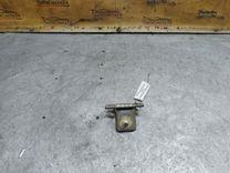 Петля крышки багажника 1UXCJ9 Renault Scenic купить в магазине запчастей бу