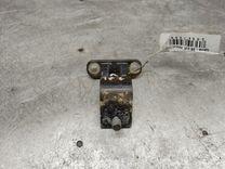 Петля крышки багажника CCF437 Volkswagen Golf - Фото 1