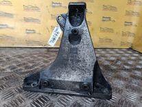 Кронштейн двигателя SQ6A26 Volkswagen Passat - Фото 2