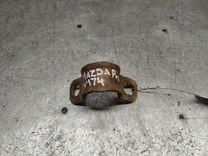 Крепление втулки стабилизатора PJMG87 Mazda Premacy