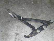 Петля крышки багажника 5ZVHMT Audi A6 - Фото 4