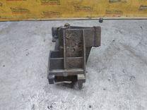Кронштейн генератора OU2I5P Peugeot 406 undefined