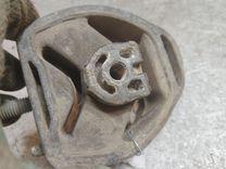 Подушка крепления КПП OO4I87 Volkswagen Passat - Фото 4