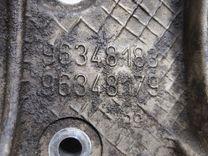 Кронштейн генератора 08UMEJ Peugeot 406 - Фото 6