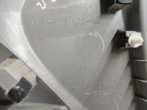 Обшивка двери передней правой (дверная карта) 23857Q Mitsubishi Grandis undefined