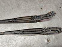 Щеткодержатель (поводок стеклоочистителя, дворник) PY2GLO Peugeot 406 купить с доставкой