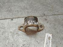 Крепление втулки стабилизатора ML9J69 Toyota Avensis