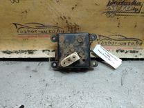 Моторчик заслонки печки YJ1SA6 Nissan Primera - Фото 1