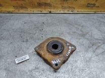 Опора амортизатора верхняя (чашка) 7UN1ZK Audi 100