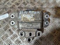 Подушка крепления КПП G1T85J Seat Altea