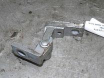 Петля двери передней левой Y50A22 Audi A3 - Фото 1