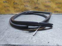 Уплотнитель двери передней правой 910S2J Toyota Corolla Verso - Фото 3