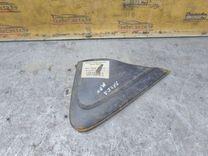 Молдинг двери передней правой BKL845 Mazda MPV