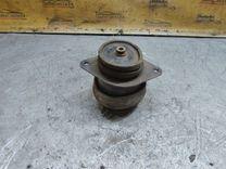 Подушка крепления двигателя MWFT0R Volkswagen Passat