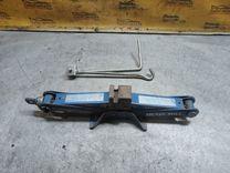 Домкрат NRKRMJ Toyota Avensis купить